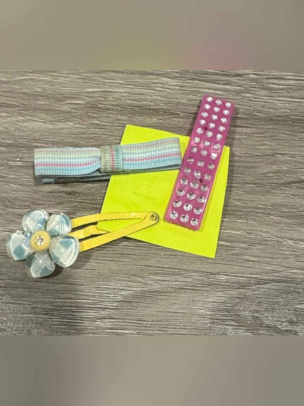 Assorted Kids’ Hair Clips and Barrettes - Multicolor Pairs & Loose Styles